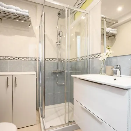 Apartamento Sea & Mountain, Front Line, 1 Min To By 10tosea Fuengirola