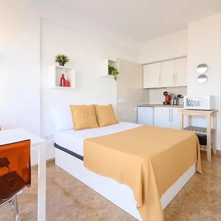 Sea & Mountain, Front Line, 1 Min To By 10tosea